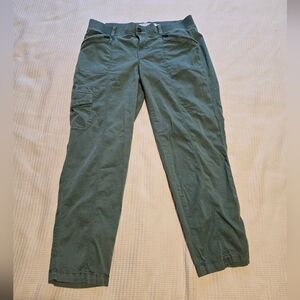 Sonoma Cargo Capri Pant size 12